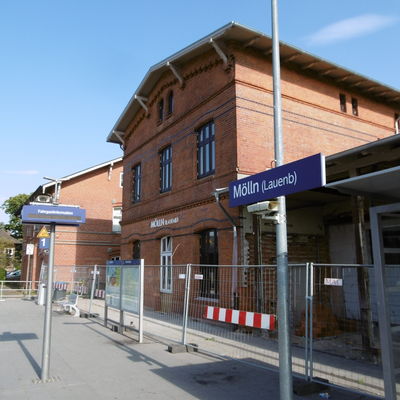 Bahnhofsgebude Mlln